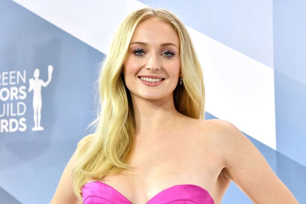 Sophie Turner se une a la película de Netflix 'Strangers' - Con Pochoclos