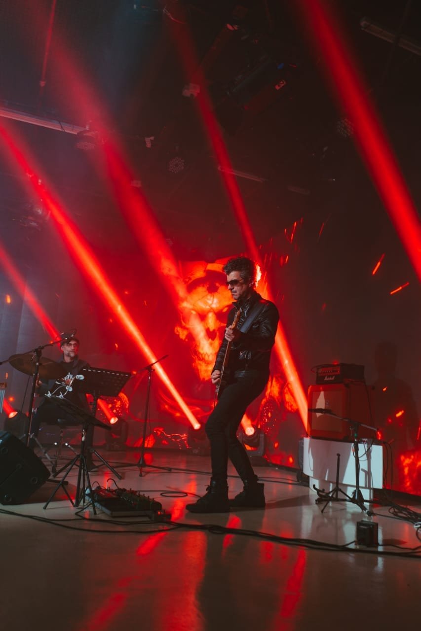 b240978a c574 449e 9204 dab664174f76