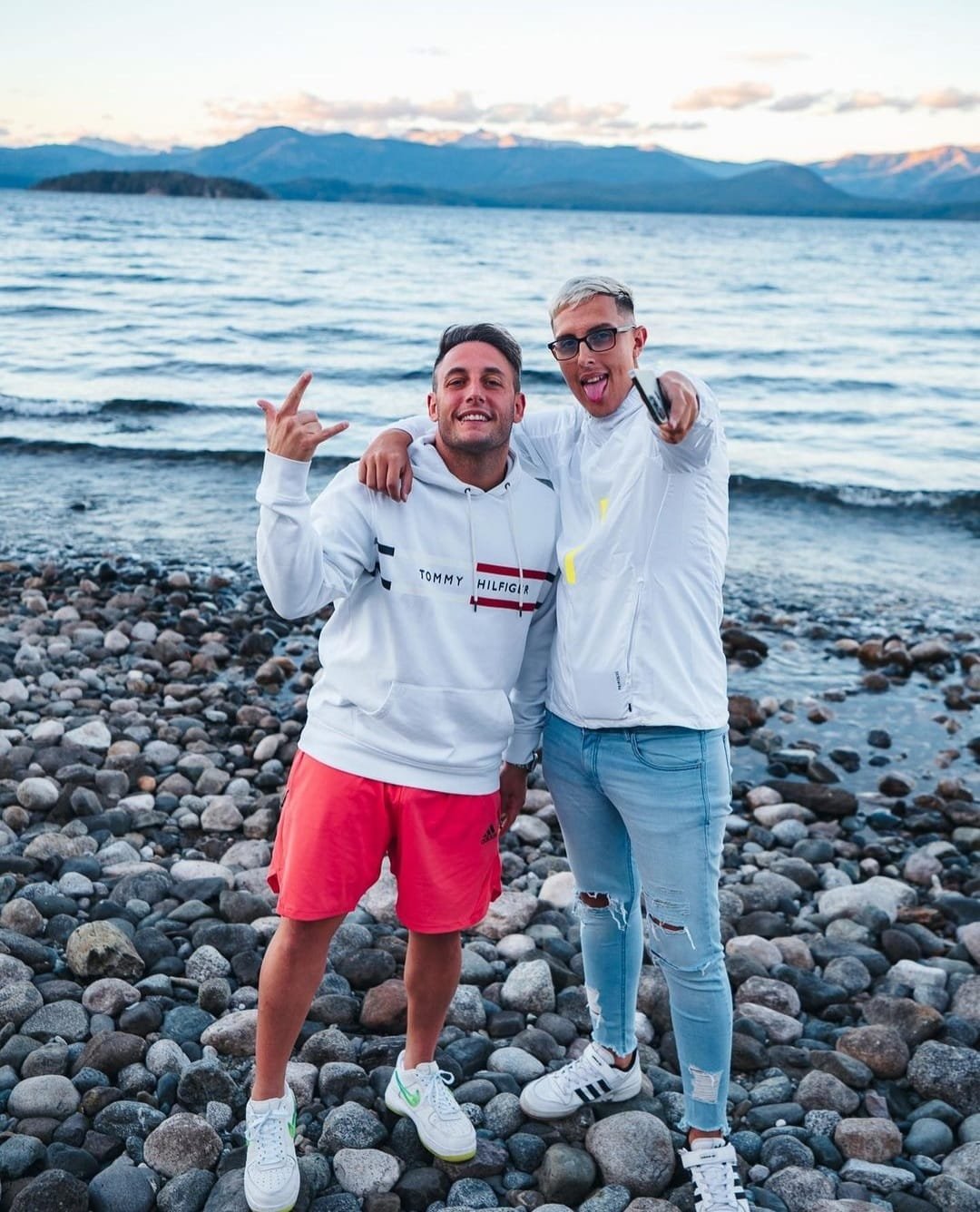 Momo y Joaco 9zummer