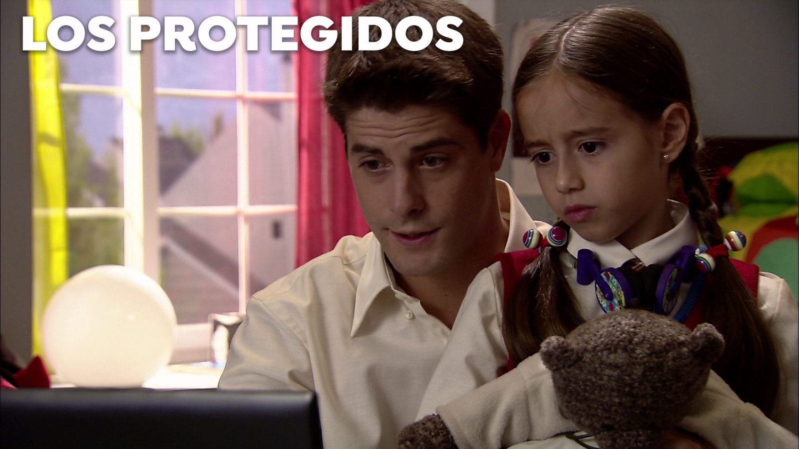LosProtegidos3 scaled
