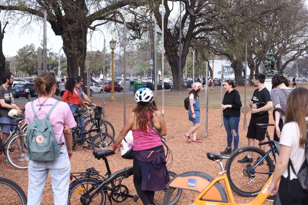 Redescubrir la Ciudad sobre ruedas y a traves del arte 1